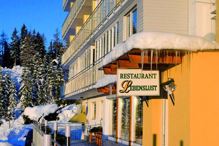 Sonnenhotel Zaubek Treffen Extérieur photo