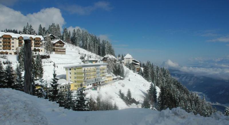 Sonnenhotel Zaubek Treffen Extérieur photo