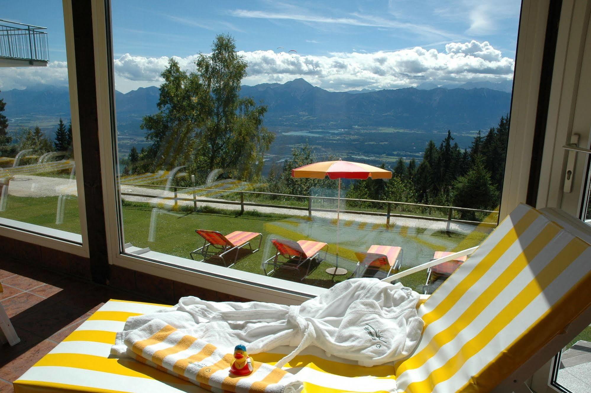 Sonnenhotel Zaubek Treffen Extérieur photo